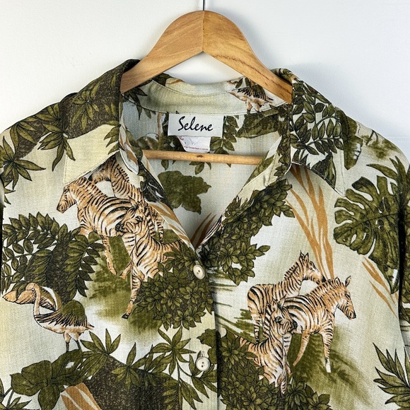 Vintage blouse - jungle/animal theme - relaxed fit 11/12 - Picture 4 of 7